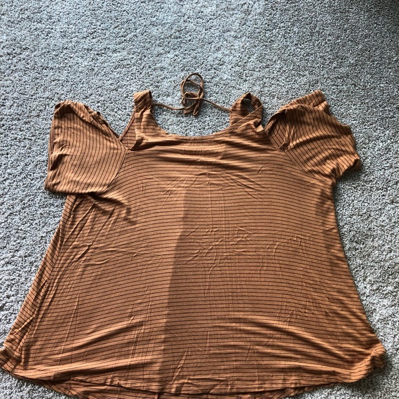 *Bundle. Womens clothing. - Picture 4 of 7